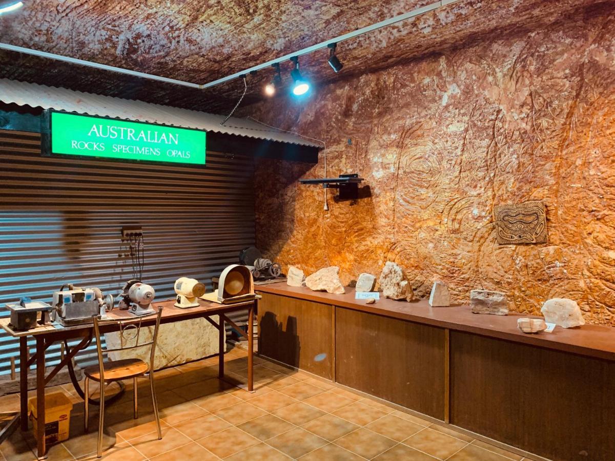 Desert Cave Hotel 3*
