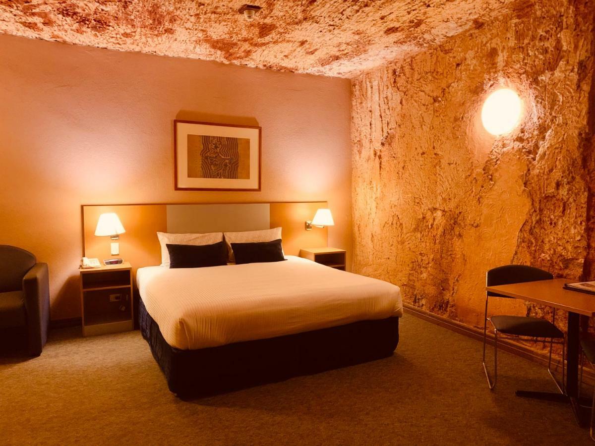 Hotel Desert Cave